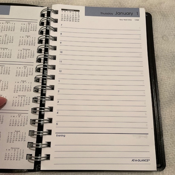 AT-A-GLANCE SK44-00 Jan-Dec 2026 8" x 5" DayMinder Daily Appointment Book New - Picture 7 of 14